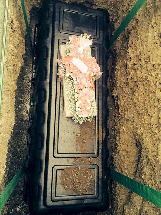 Moms Casket.jpg