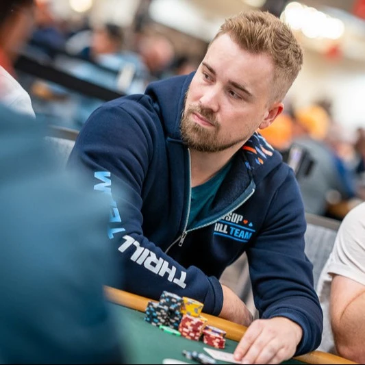 EP 139 Embracing the variance of poker with Adam Hendrix